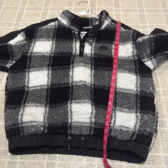 Limited Too Classic Plaid Fleece Pullover size XL (16-18) - Picture 6 of 6